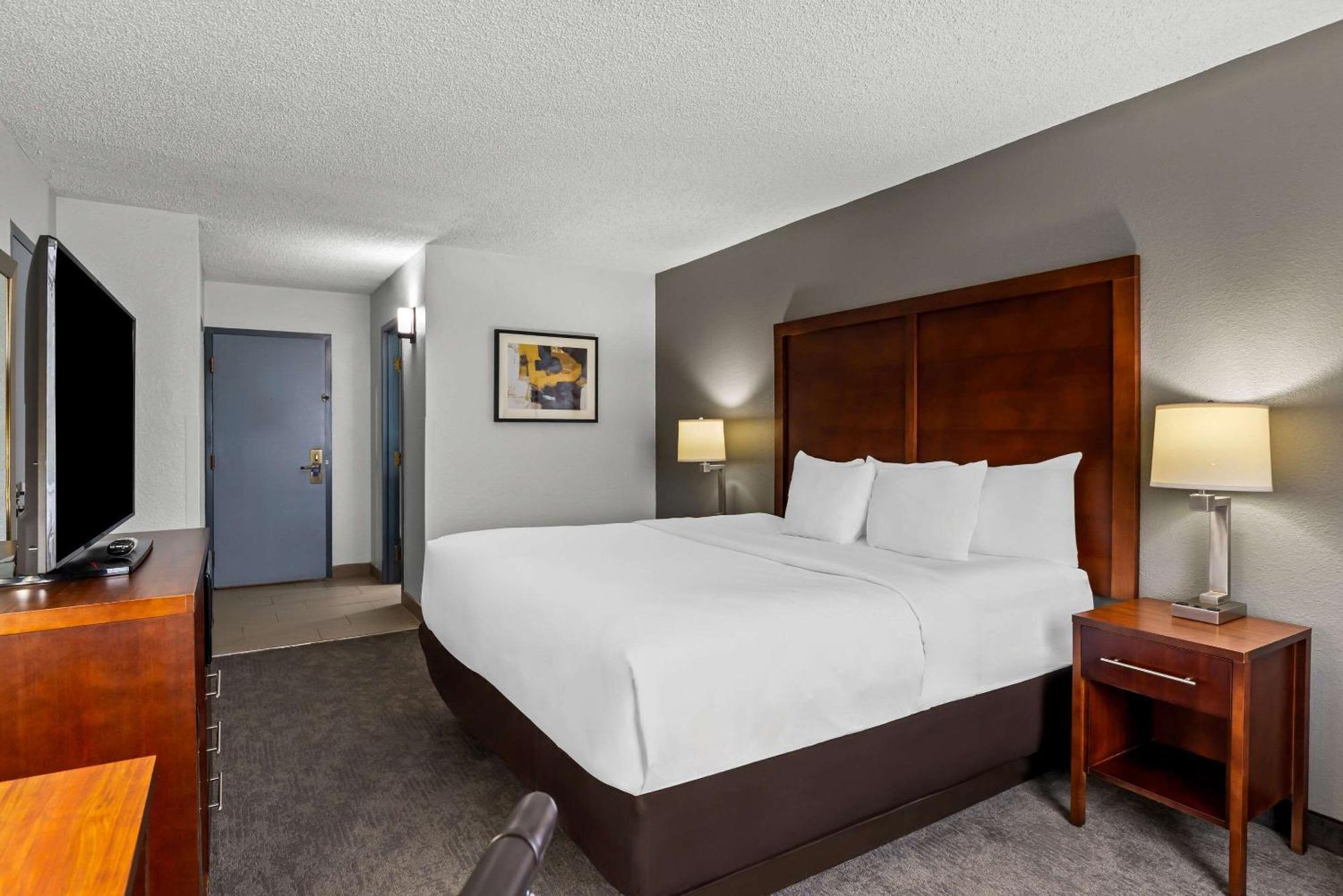 Comfort & Hotel Staunton