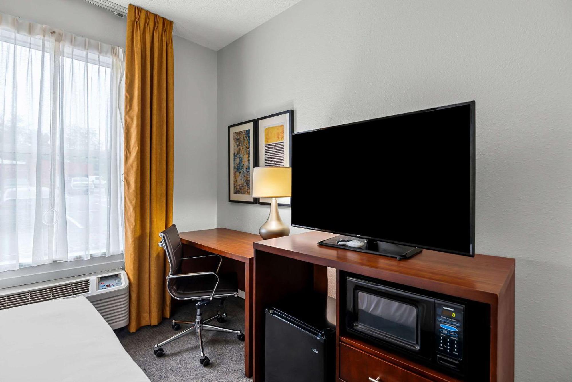 Comfort & Hotel Staunton